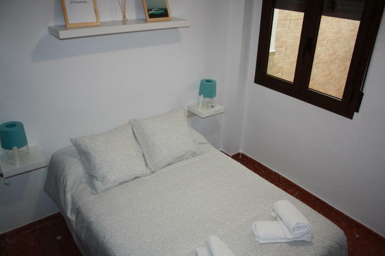 Apartamentos Nueva 13 Ronda Eksteriør billede